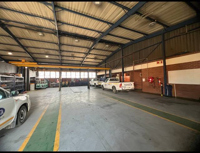 18,286M² FACTORY TO LET IN ROODEKOP